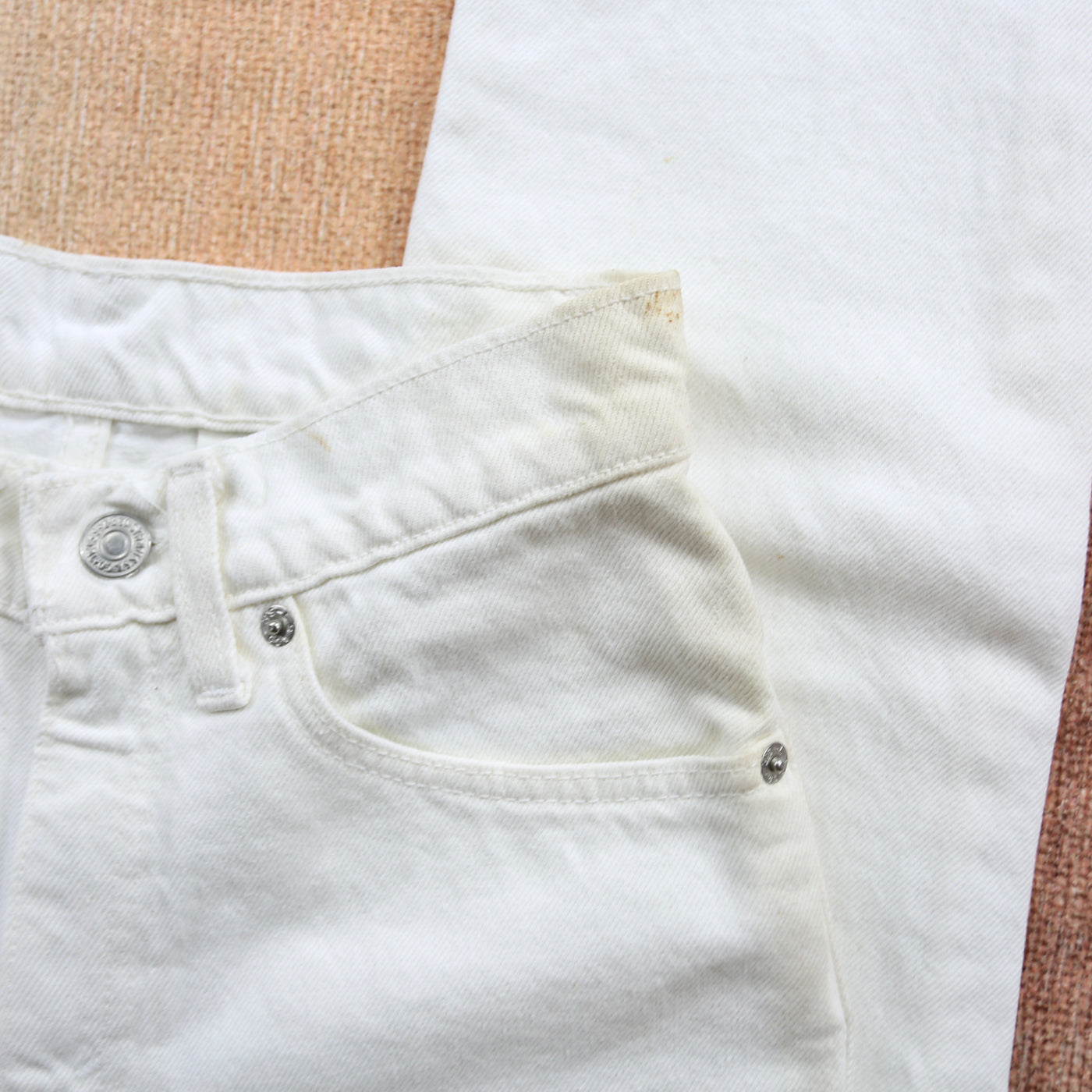 Vintage 24”/25” Levis 512 90’s White High Waisted Jeans