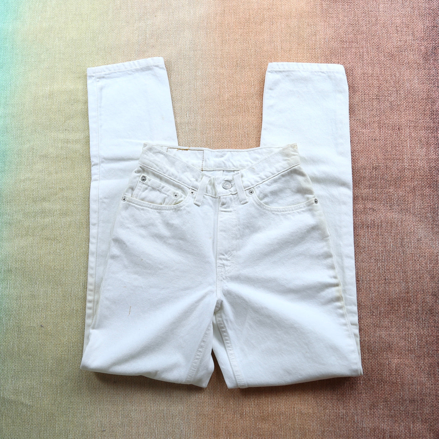 Vintage 24”/25” Levis 512 90’s White High Waisted Jeans